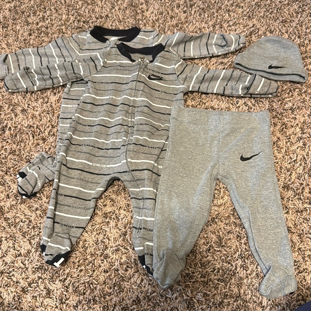 Set of Nike 3M size